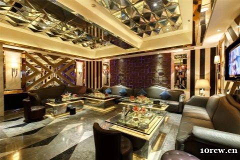 武汉高端夜场招聘兼职模特团队同行踏上财富辉煌旅途 武汉高端夜场招聘兼职模特团队同行踏上财富辉煌旅途