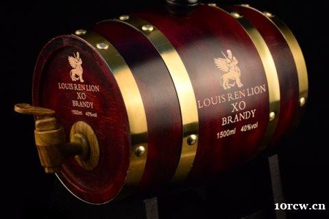 武汉ktv夜店招聘服务员团队同行踏上财富辉煌旅途 武汉ktv夜店招聘服务员团队同行踏上财富辉煌旅途