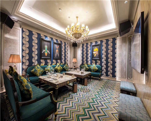 武汉夜总会招聘兼职DJ服务员面试上岗住宿提供便捷无忧